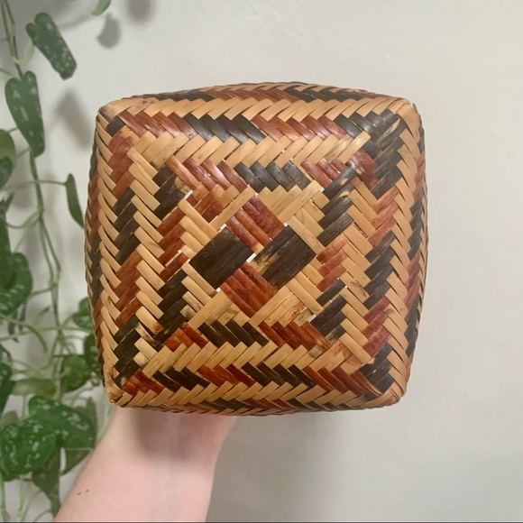 Wicker basket - Picture 5 of 5